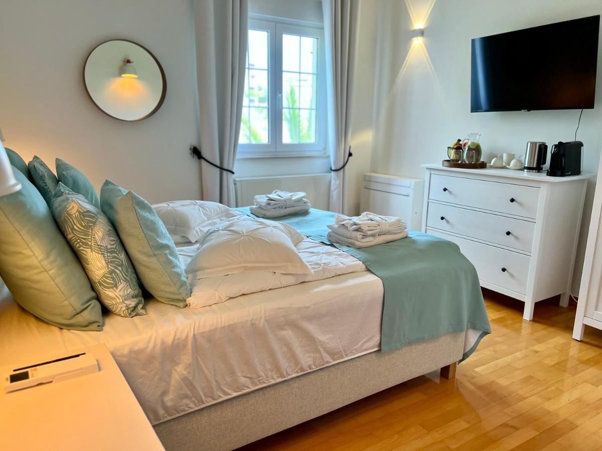 Villa Romana II Омиш Экстерьер фото